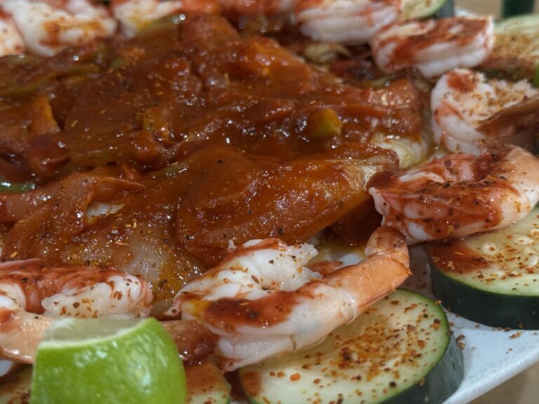 Botana Jaliciense, a traditional Mexican dish, served at La Tapatia