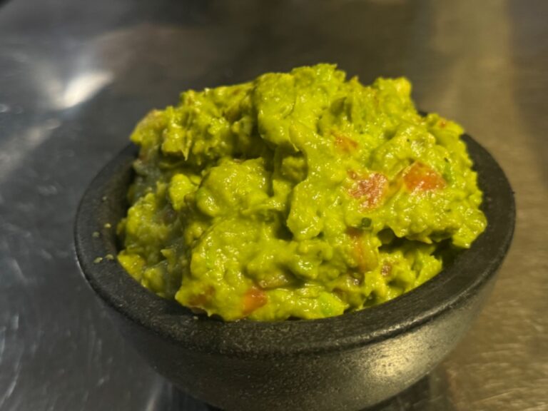 8oz of daily made guacamole at La Tapatia